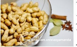 傍晚时分的佐酒小吃——盐水花生