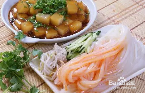 买买红酒专家教你，喝红酒哪些食物不宜吃？