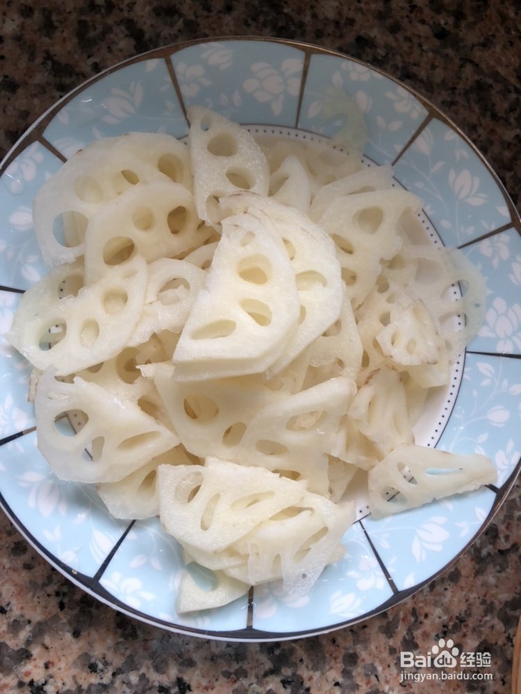 莲藕炒肉的做法