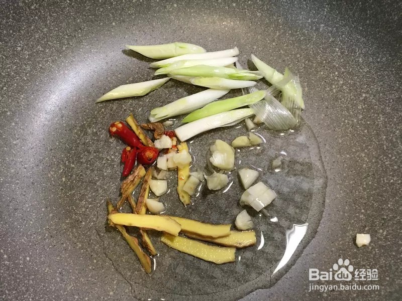 怎样做出家常菜系列之酱炒鱿鱼圈