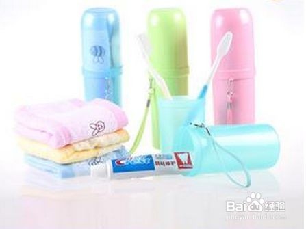 大学新生报到时要准备的物品
