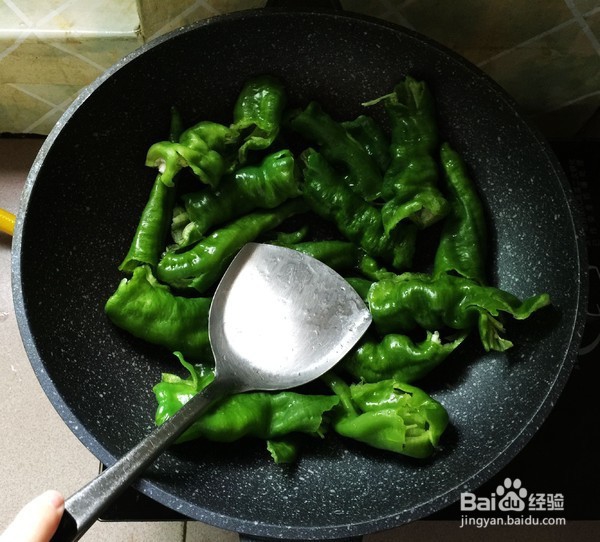 虎皮青椒的做法
