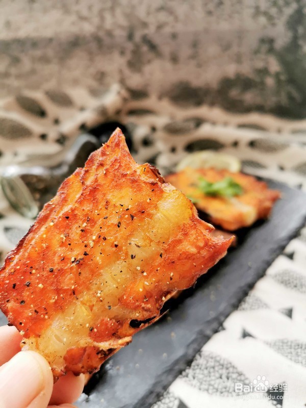 炸三文鱼排的做法