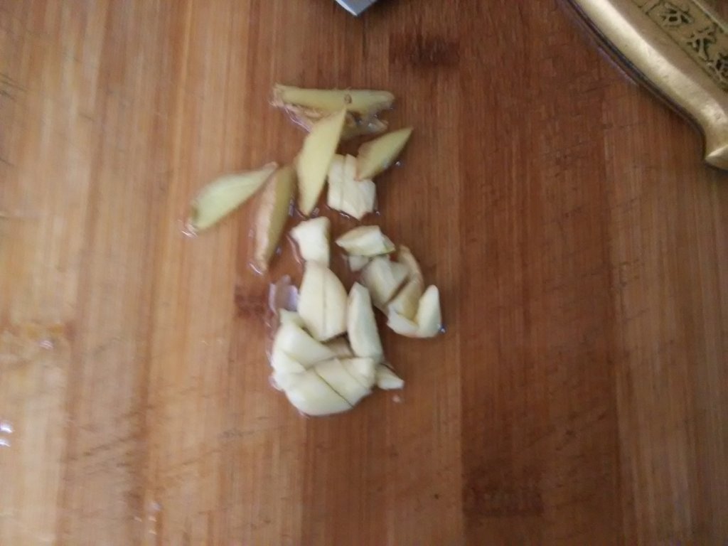 鱼头白菜汤的做法,好吃而不腻!