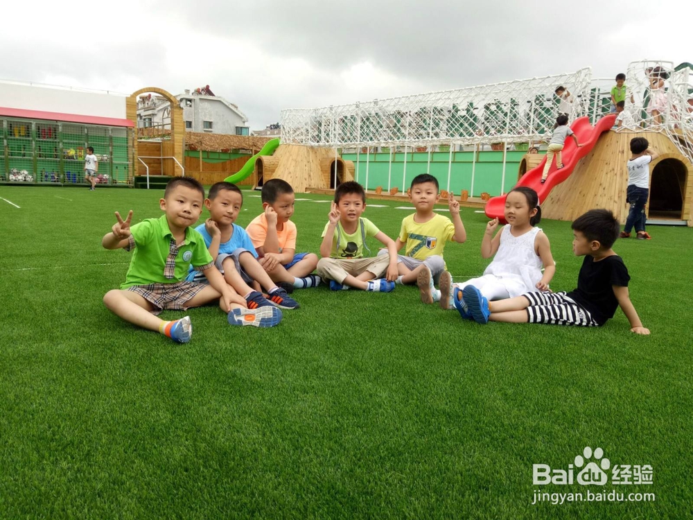 孩子冷漠自私是缺陷，父母提早干预成人后少吃亏