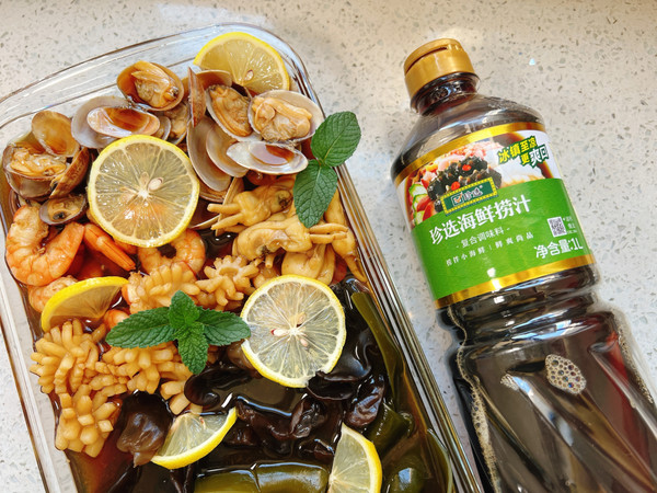 捞汁海鲜素菜拼盘