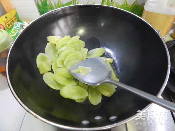 莴笋烧豆角的做法