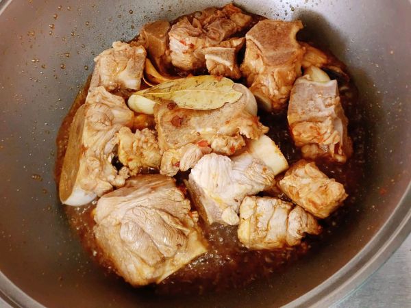 排骨炖豆角乱炖