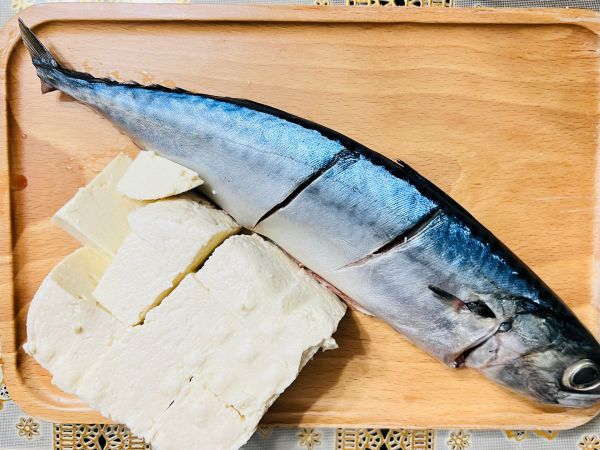 东北家常菜鲅鱼炖豆腐