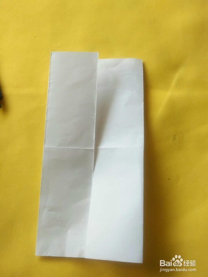 怎样折短袖衬衫