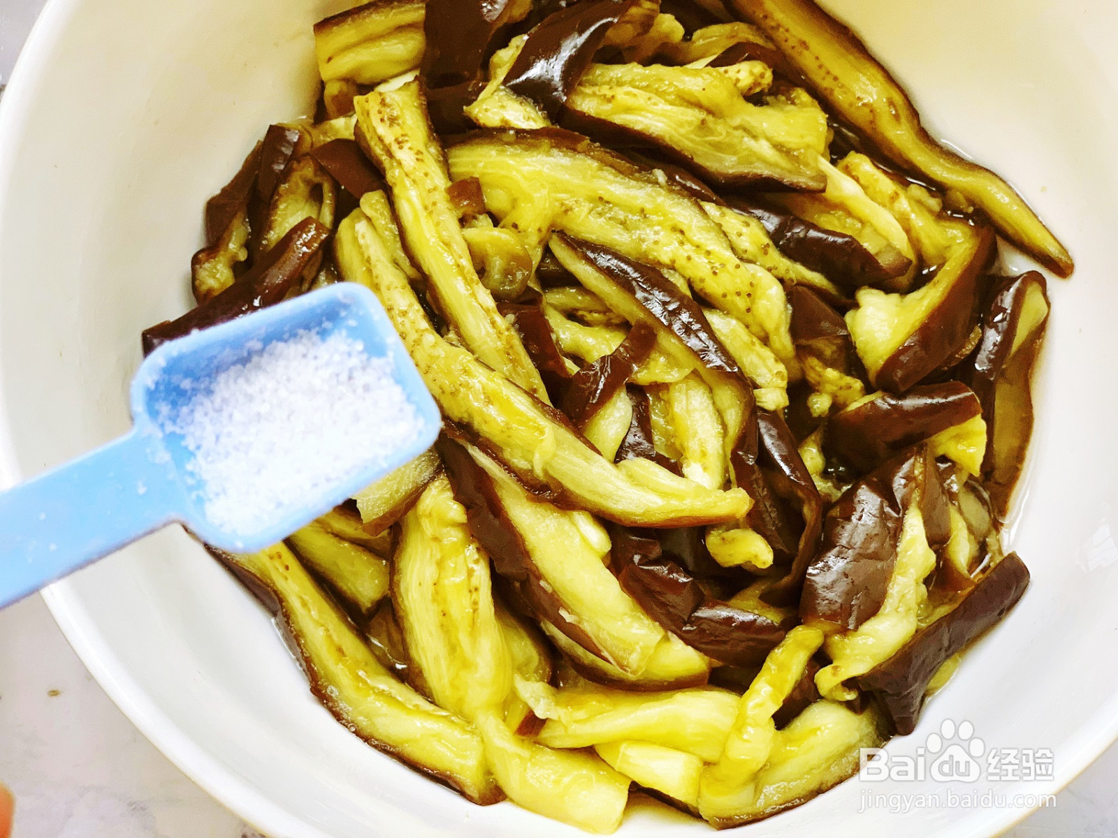 凉拌手撕茄子的做法