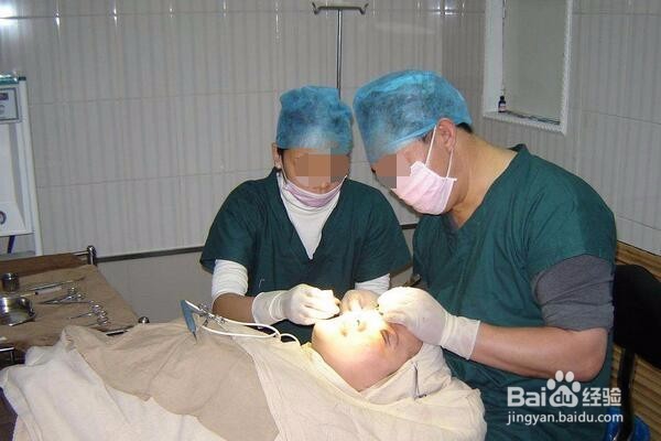 如何提升医生业务水平