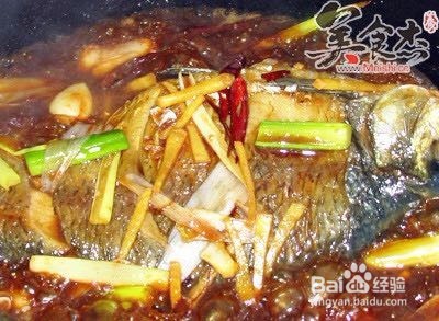 红烧鲫鱼的做法