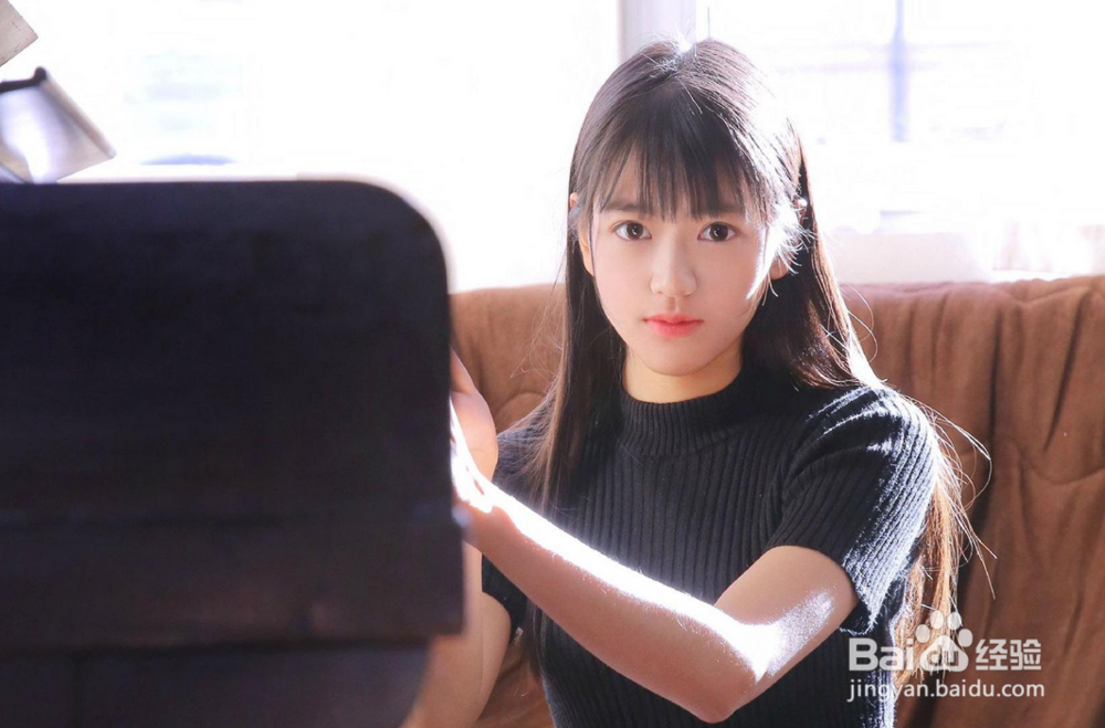 如果你的老婆很爱买奢侈品怎么办?