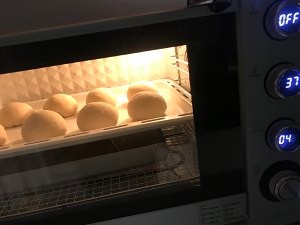 火腿芝士餐包的做法