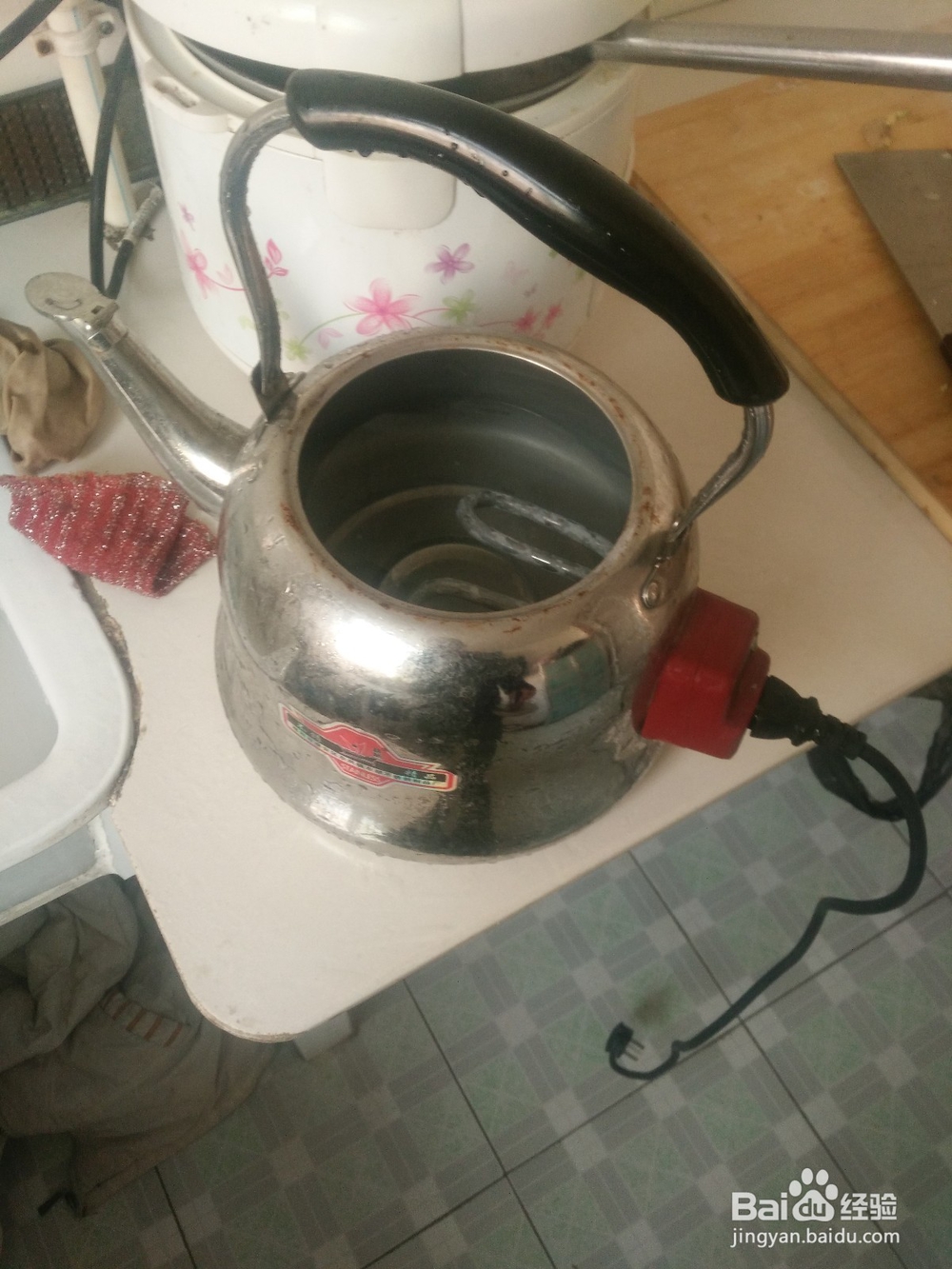 热水壶如何烧开水