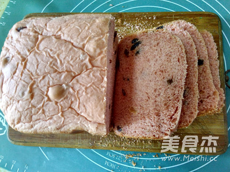 云食谱红曲葡萄干面包