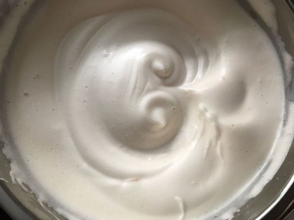 全蛋海绵杯子蛋糕
