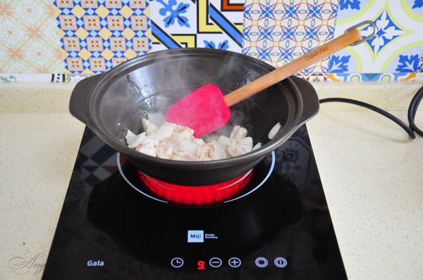 奶炖时蔬水獭饭