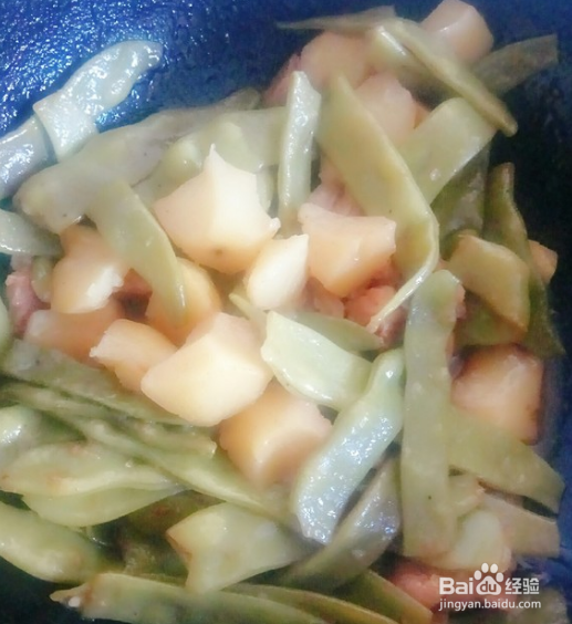 土豆炖豆角的做法