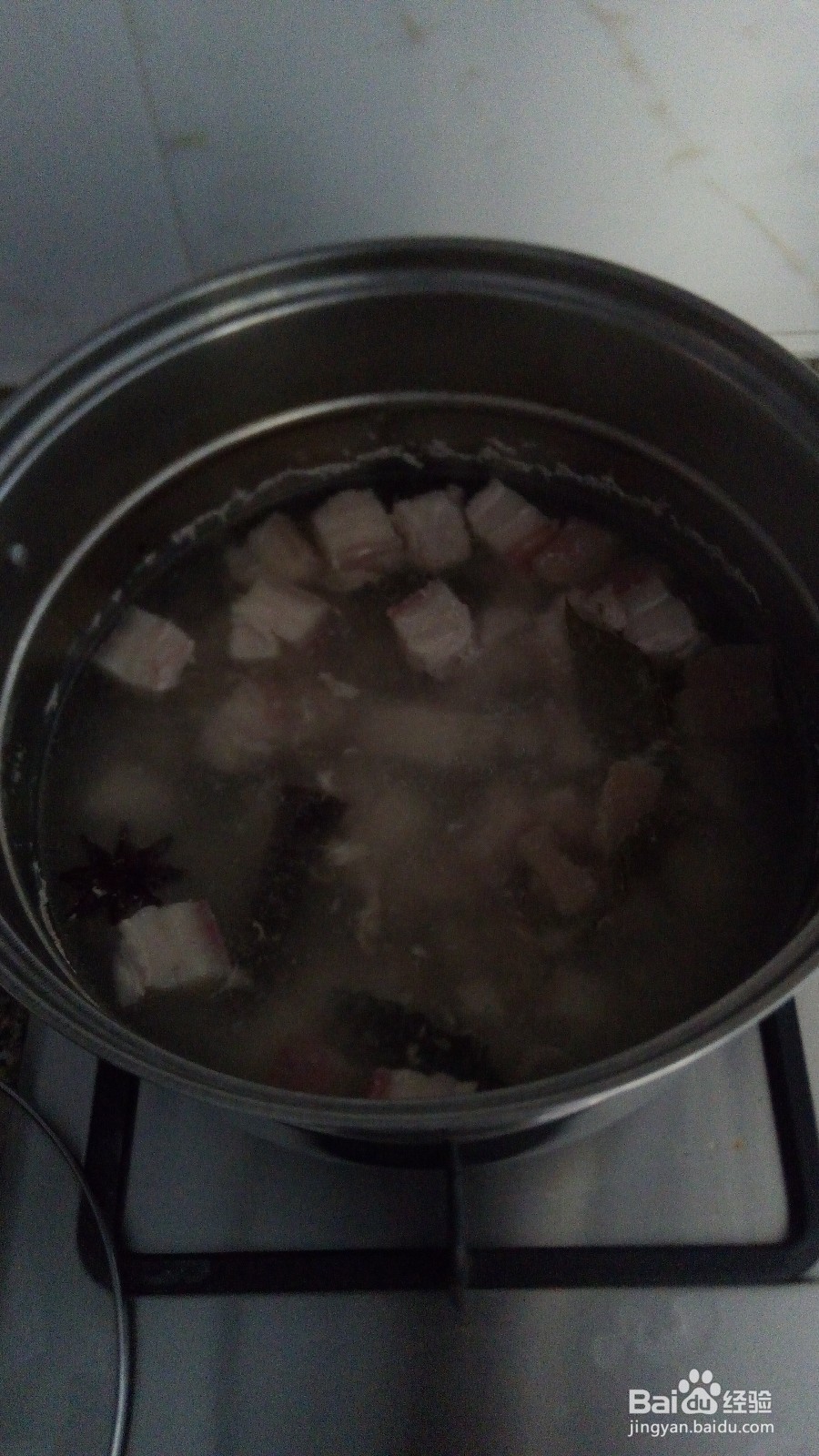 如何做五香红烧肉