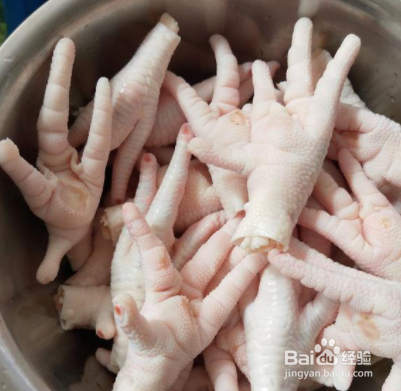 鸡爪子外面的皮怎么去掉