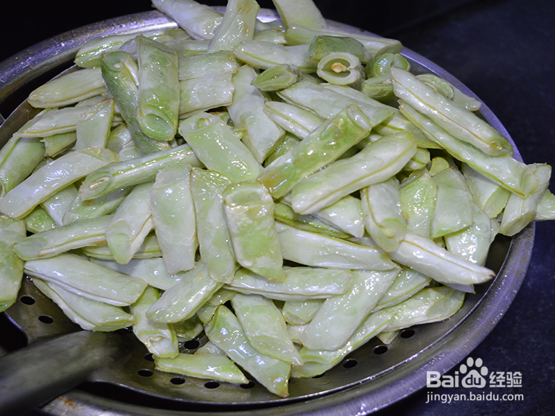 豆角溜炒肉片的做法