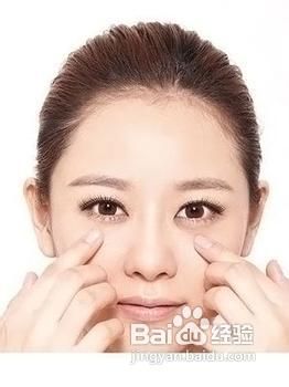 选择正确瘦脸方法,小妙招扫脂抢救大饼脸