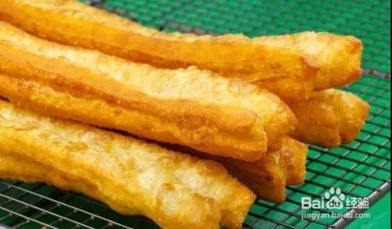 安心油条自制方法，了解一下。