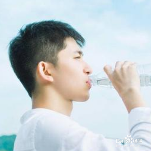 男生自拍姿势怎么摆