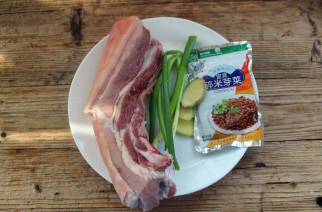 美味下饭芽菜扣肉