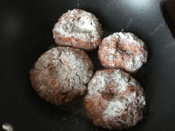 日式汉堡香酥肉饼
