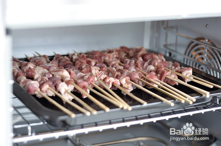 烤羊肉串的做法