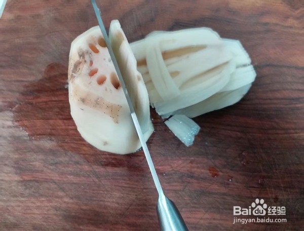 如何做出好吃下饭开胃美味的酸脆藕丝