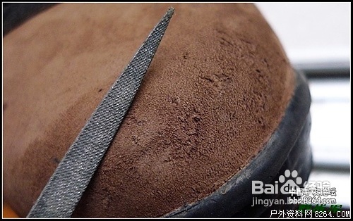 图解绒面皮登山鞋的保养