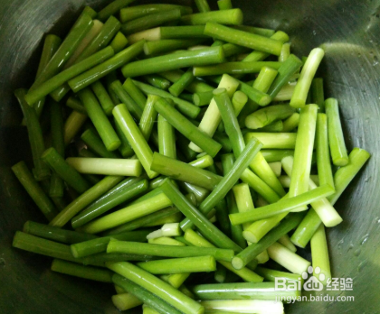 蒜苔炒肉的做法