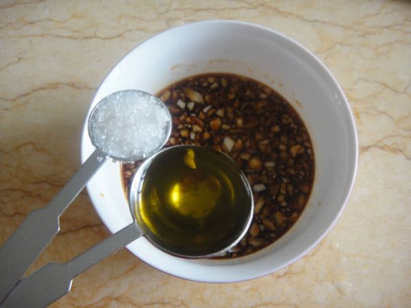 椒香蒜蓉蒸茄条