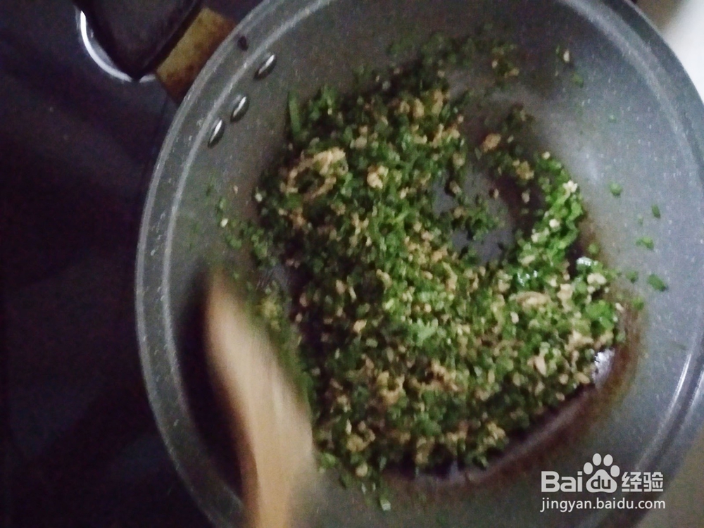 如何做出好吃的韭菜盒子？