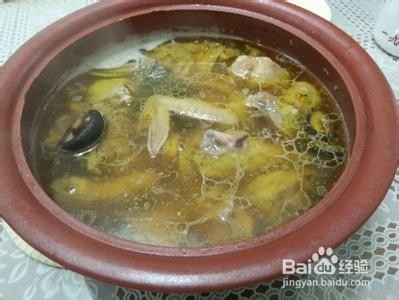 砂锅馄饨鸡肉