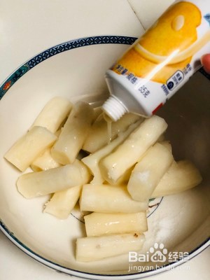 奶香蓝莓山药泥