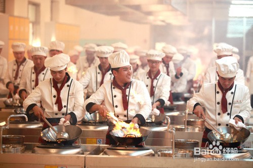 想学厨师到哪里学好