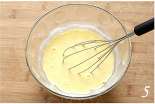 焦糖黄桃烤布蕾