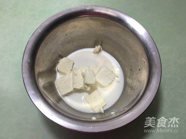 拉花轻乳酪蛋糕