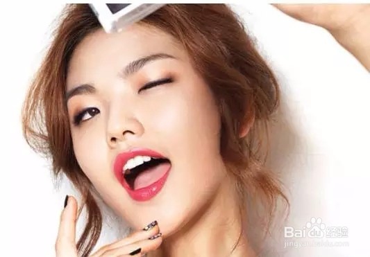 眼线晕妆怎么办?