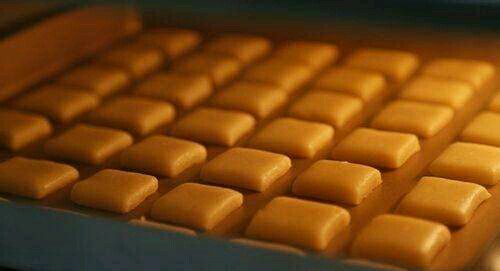 牛奶小方块饼干