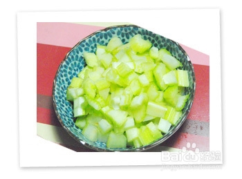 狗狗食谱：[3]羊肉鸡蛋马铃薯沙拉