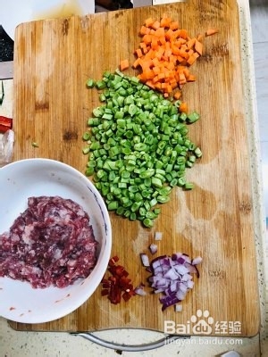 肉末豆角怎么做