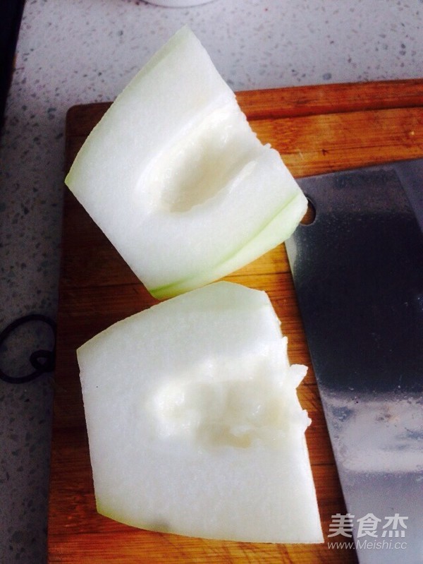 莲子绿豆桂圆枸杞冬瓜汤