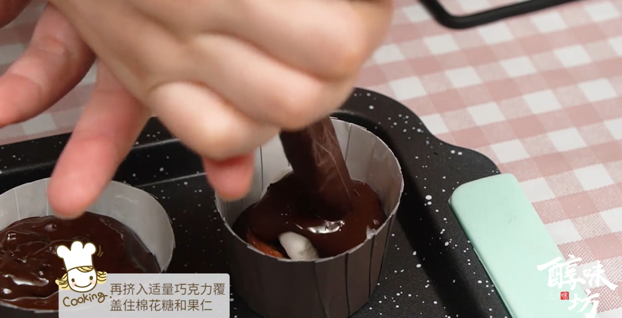 教你如何做万圣节的幽灵巧克力