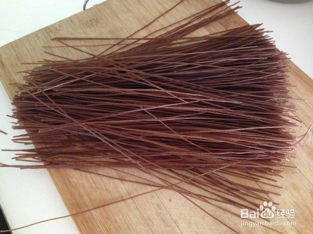 朝鲜族辣白菜冷面的做法